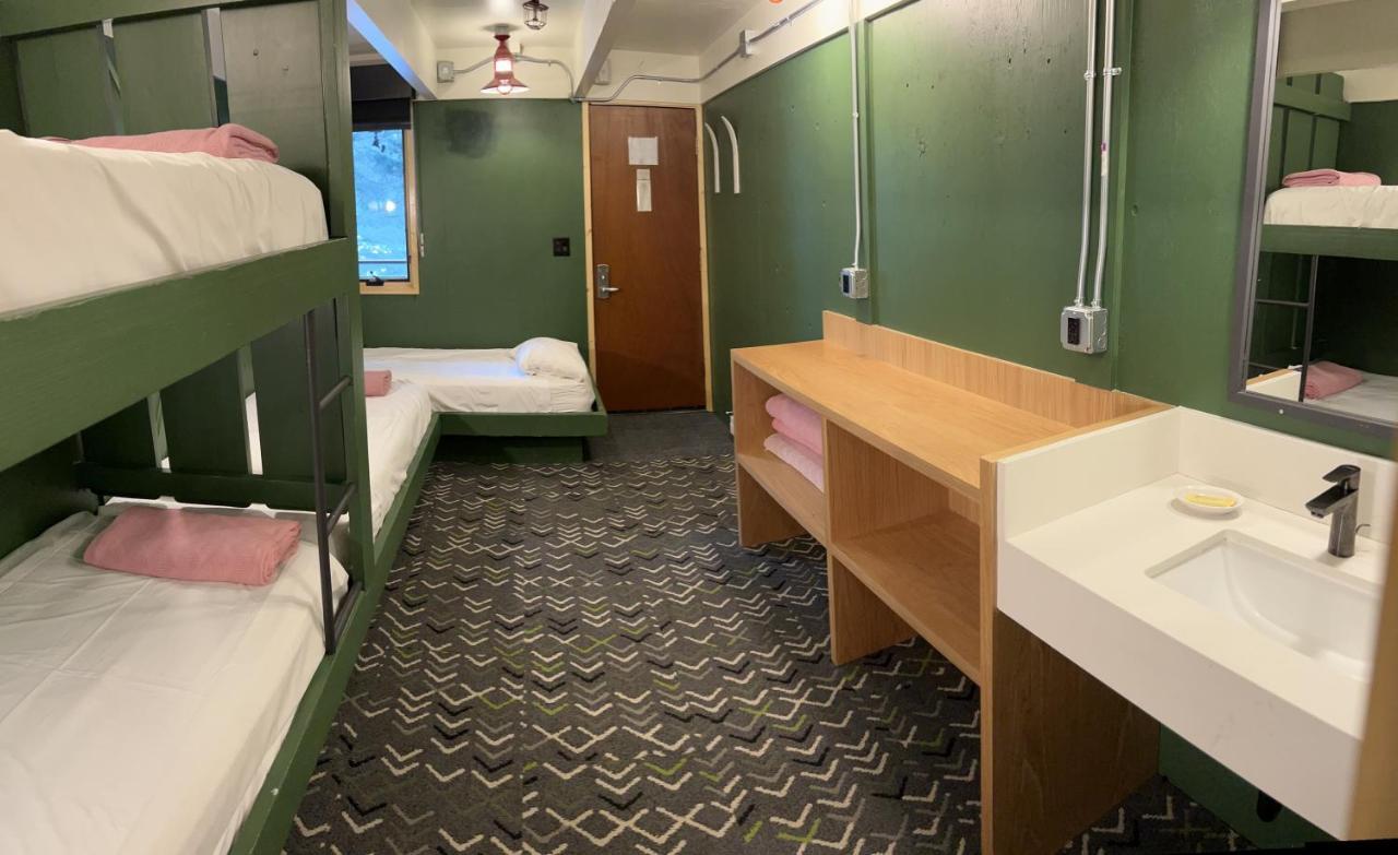 The Hostel Teton Village Bagian luar foto