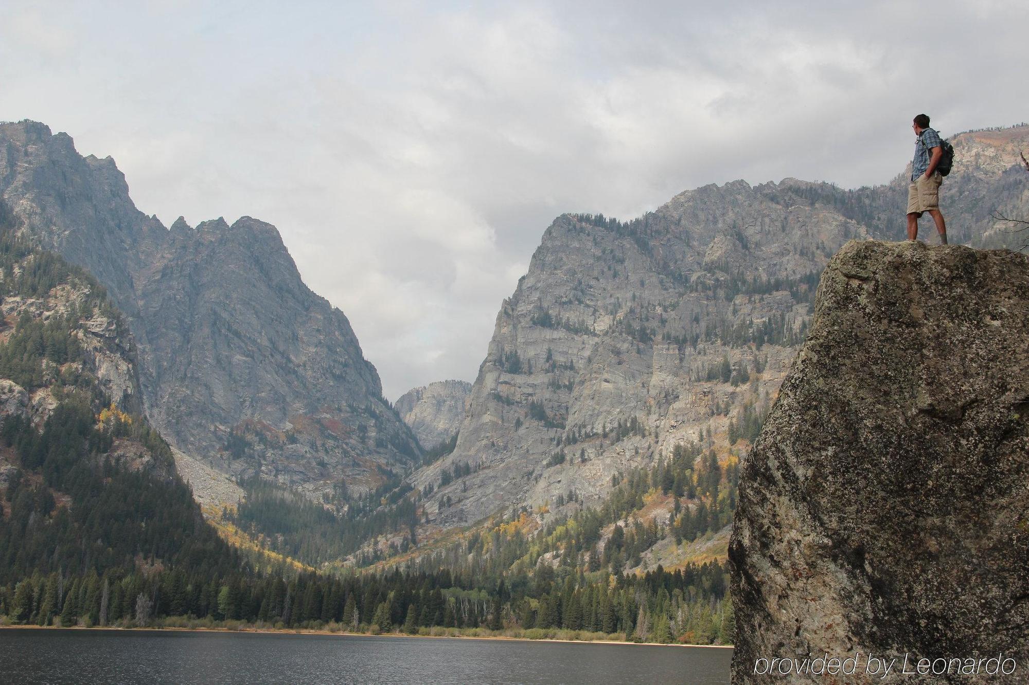 The Hostel Teton Village Bagian luar foto