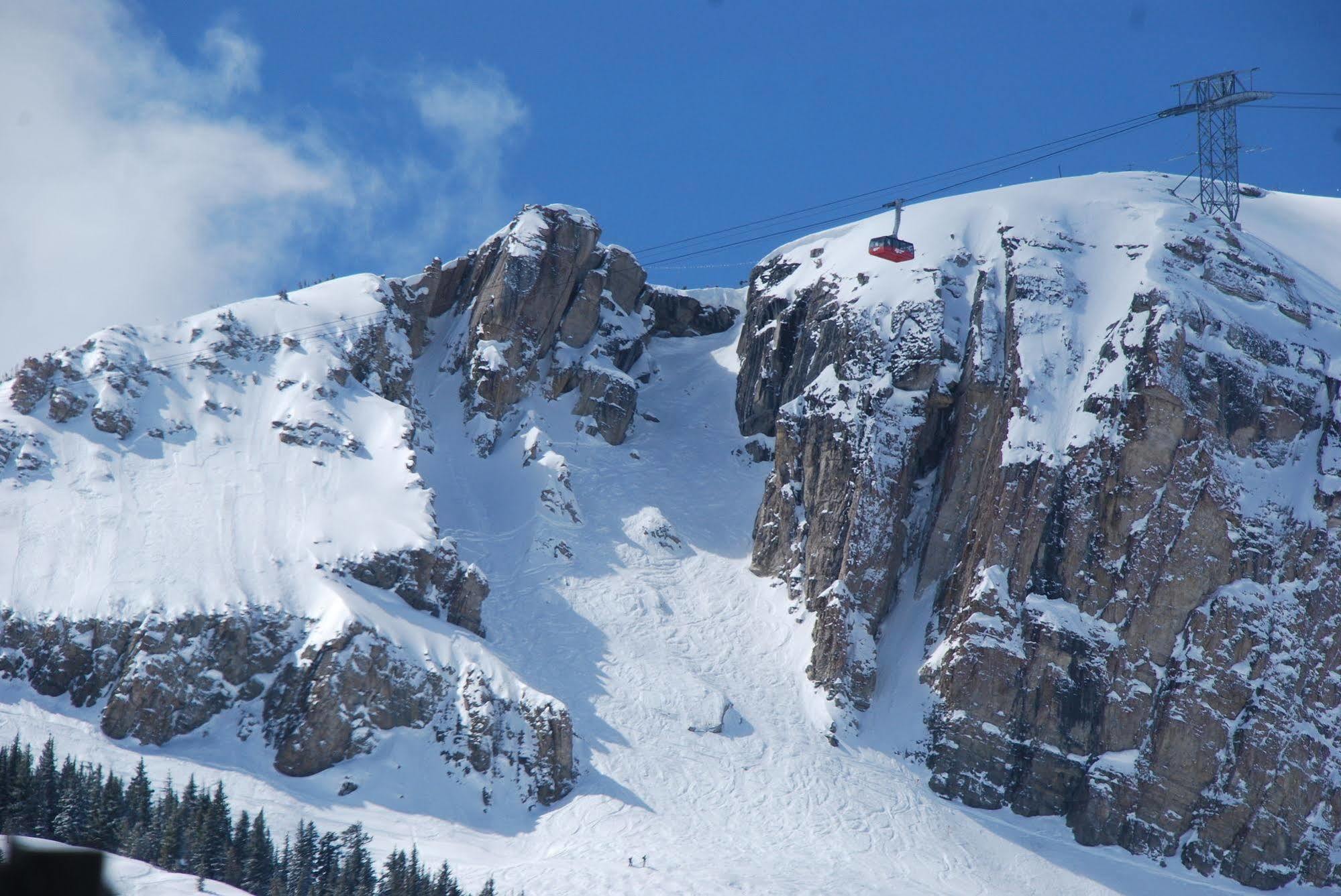 The Hostel Teton Village Bagian luar foto